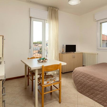 Residence Uno Studio&Suites 리미니 외부 사진