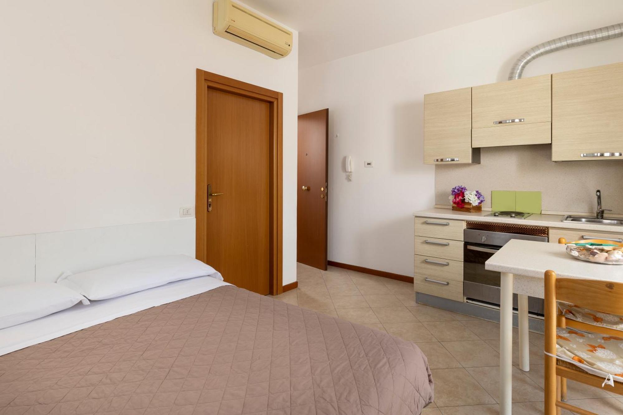 Residence Uno Studio&Suites 리미니 외부 사진