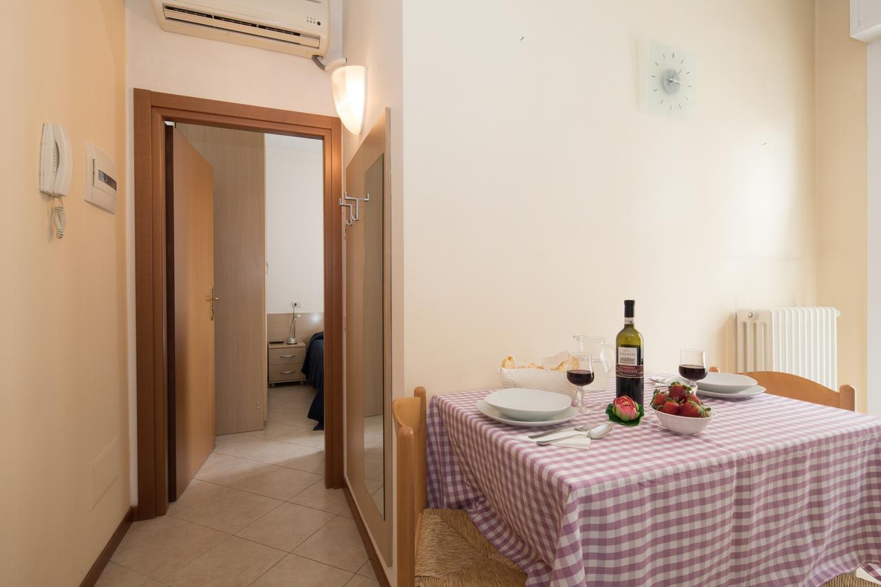 Residence Uno Studio&Suites 리미니 외부 사진
