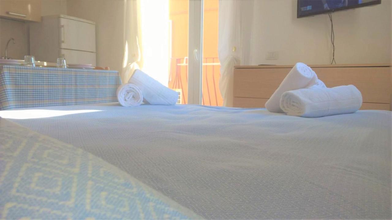 Residence Uno Studio&Suites 리미니 외부 사진